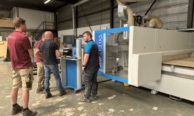 Ingebruikname Masterwood CNC-nesting machine